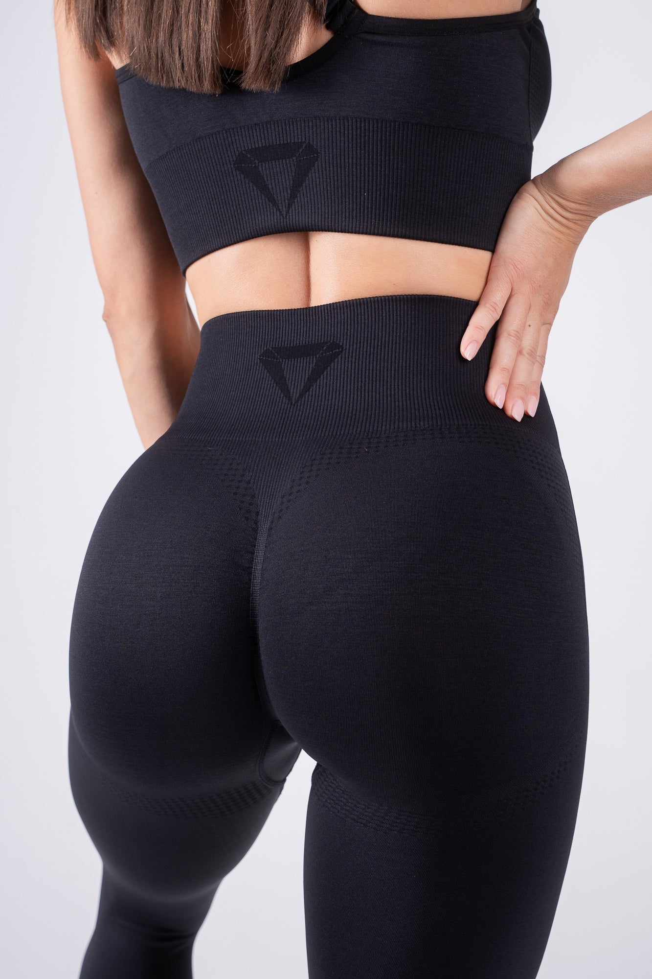 ELEVATE SET - BLACK (3-KUSY)