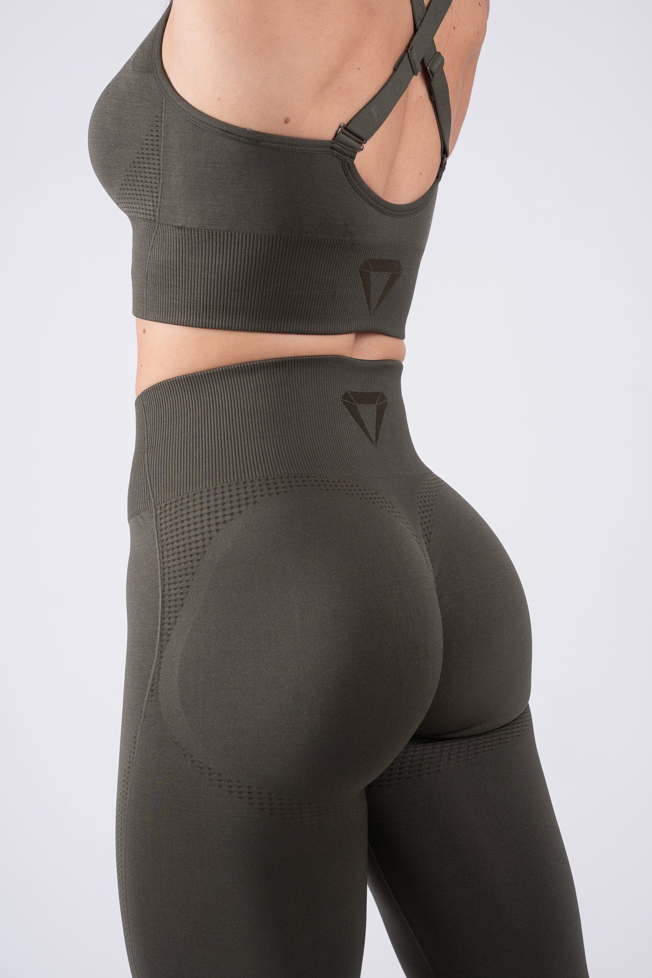 ELEVATE SET - OLIVE (3- KUSY)