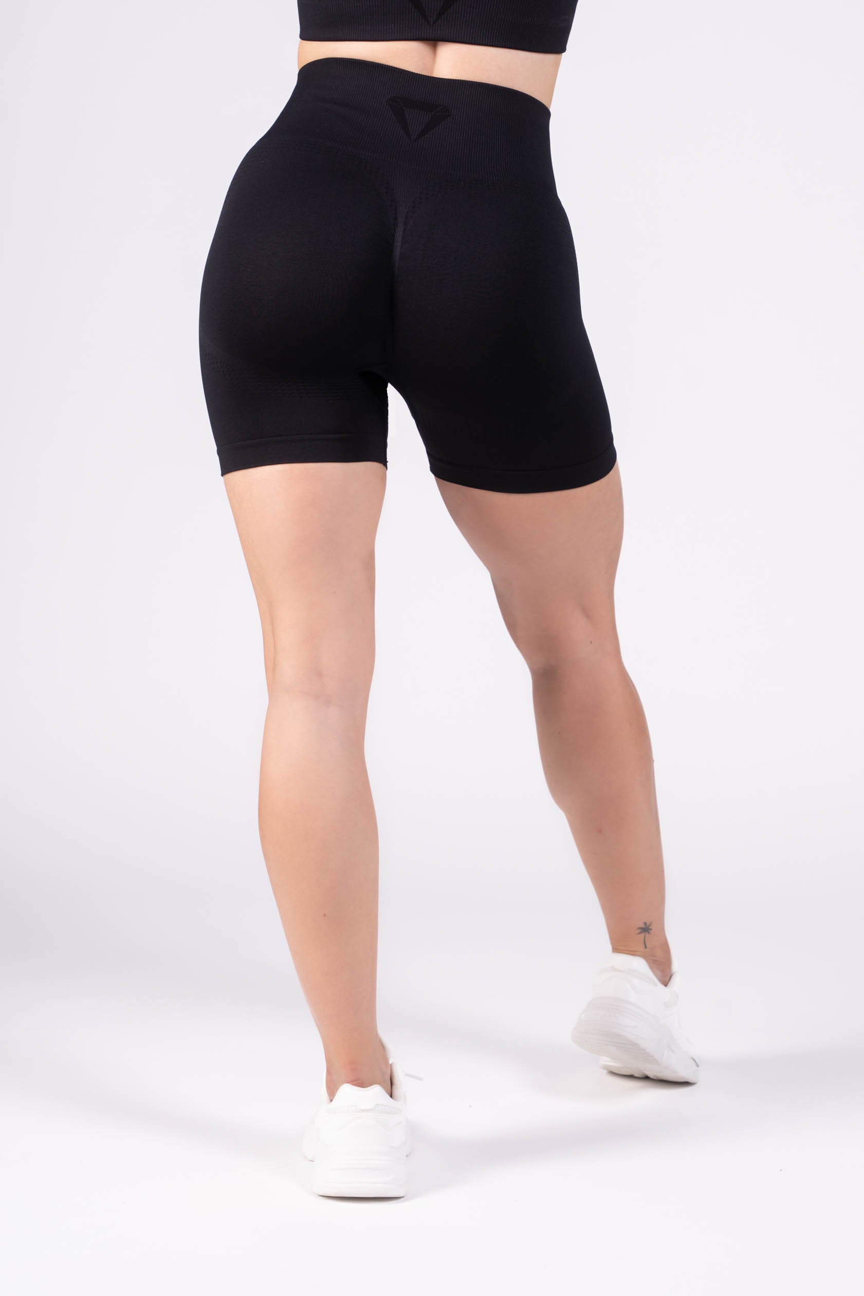 ELEVATE SET - BLACK (3- KUSY)