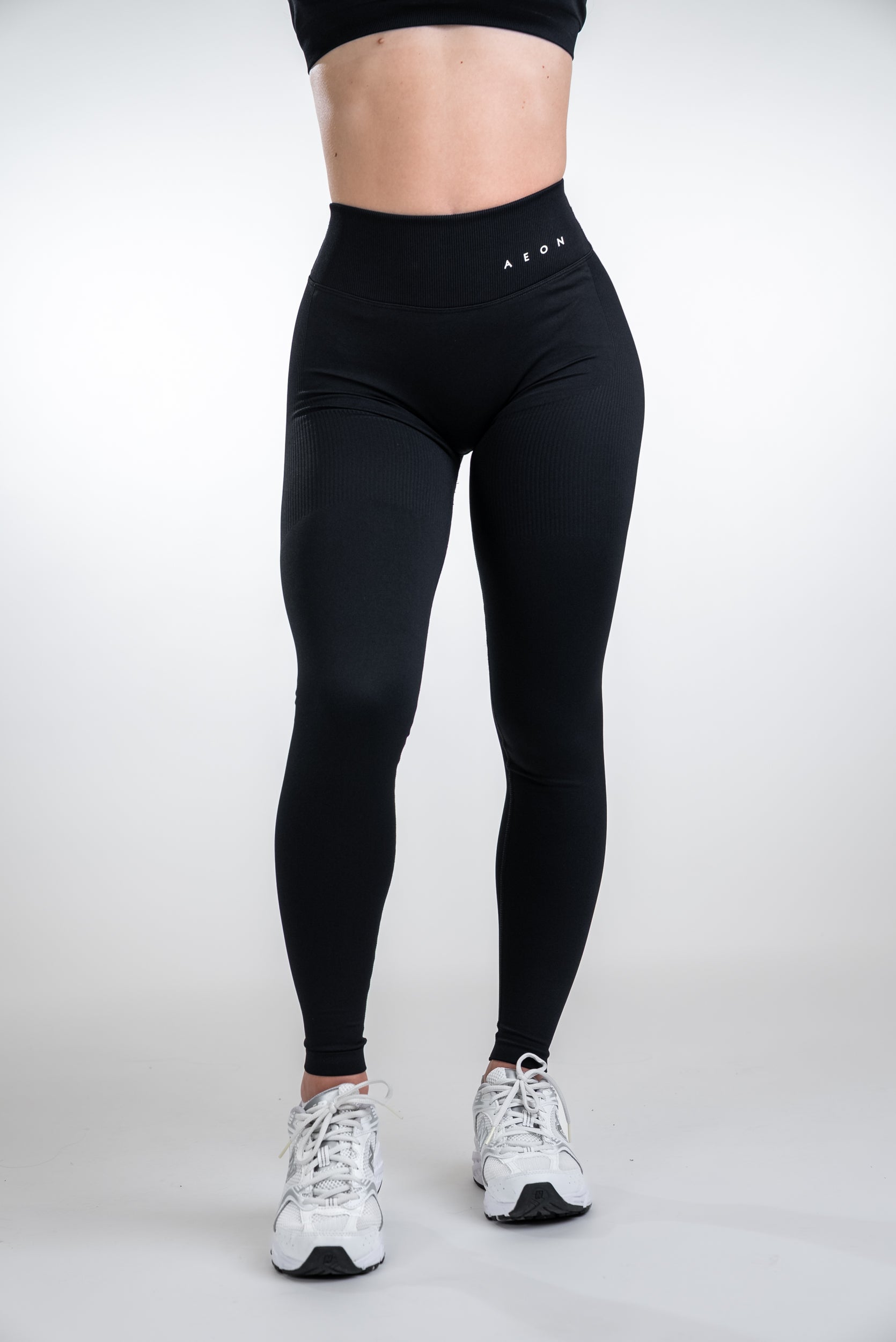 DEFINE V-BACK SCRUNCH LEGΓNY
