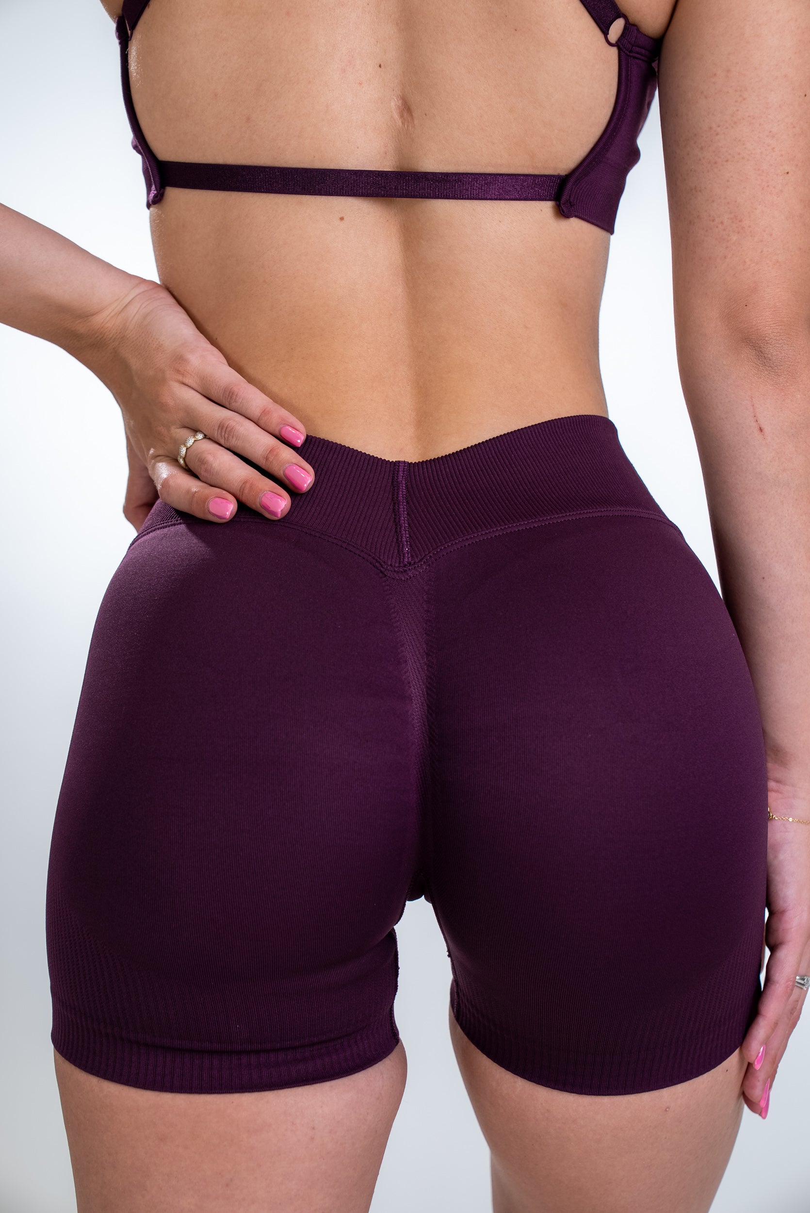 DEFINE V-BACK SCRUNCH ŠORTKY