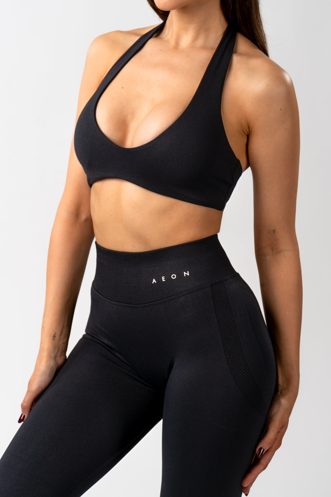 MOTION BEZŠVOVÁ HALTER NECK PODPRSENKA V2