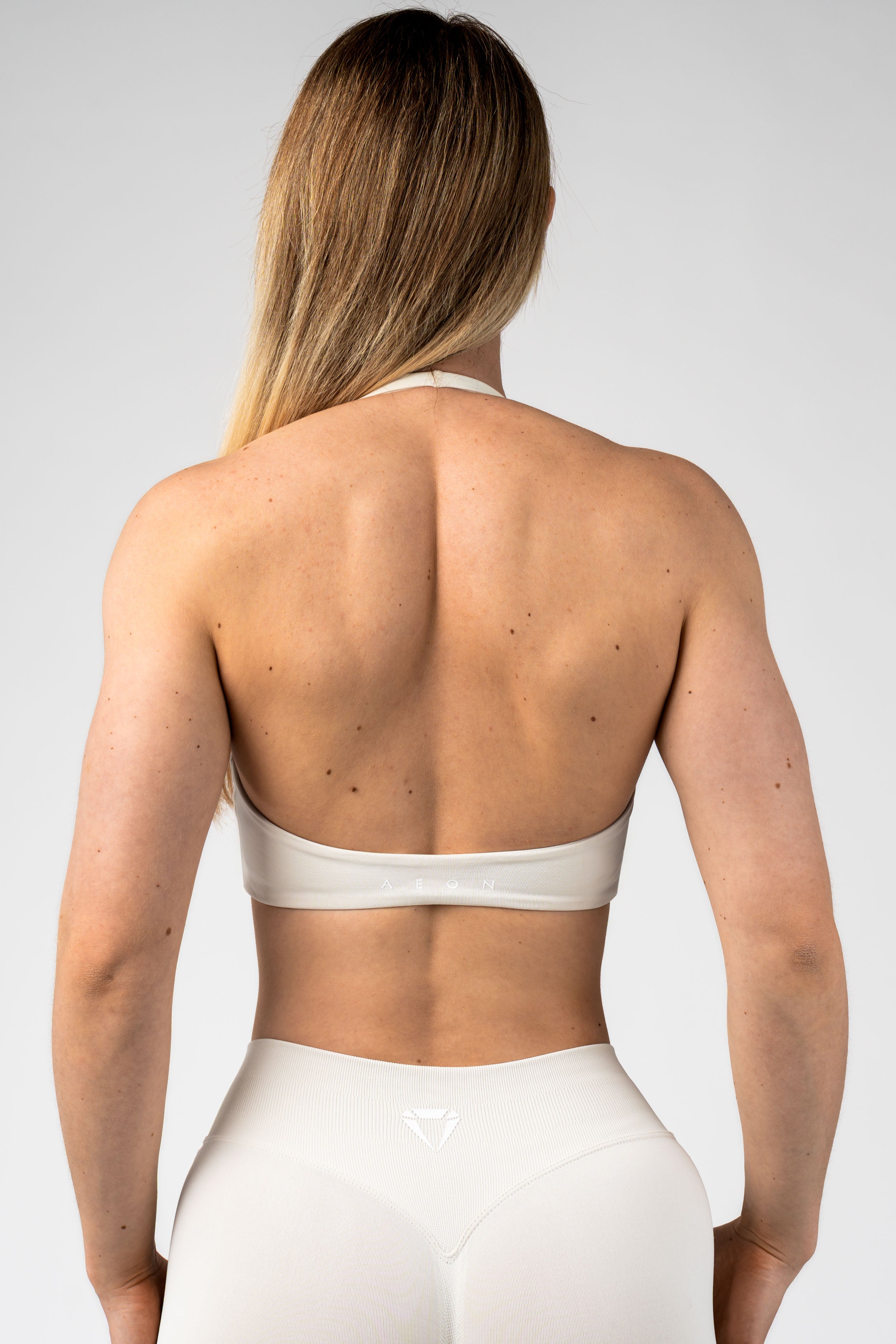 MOTION BEZŠVOVÁ HALTER NECK PODPRSENKA V2