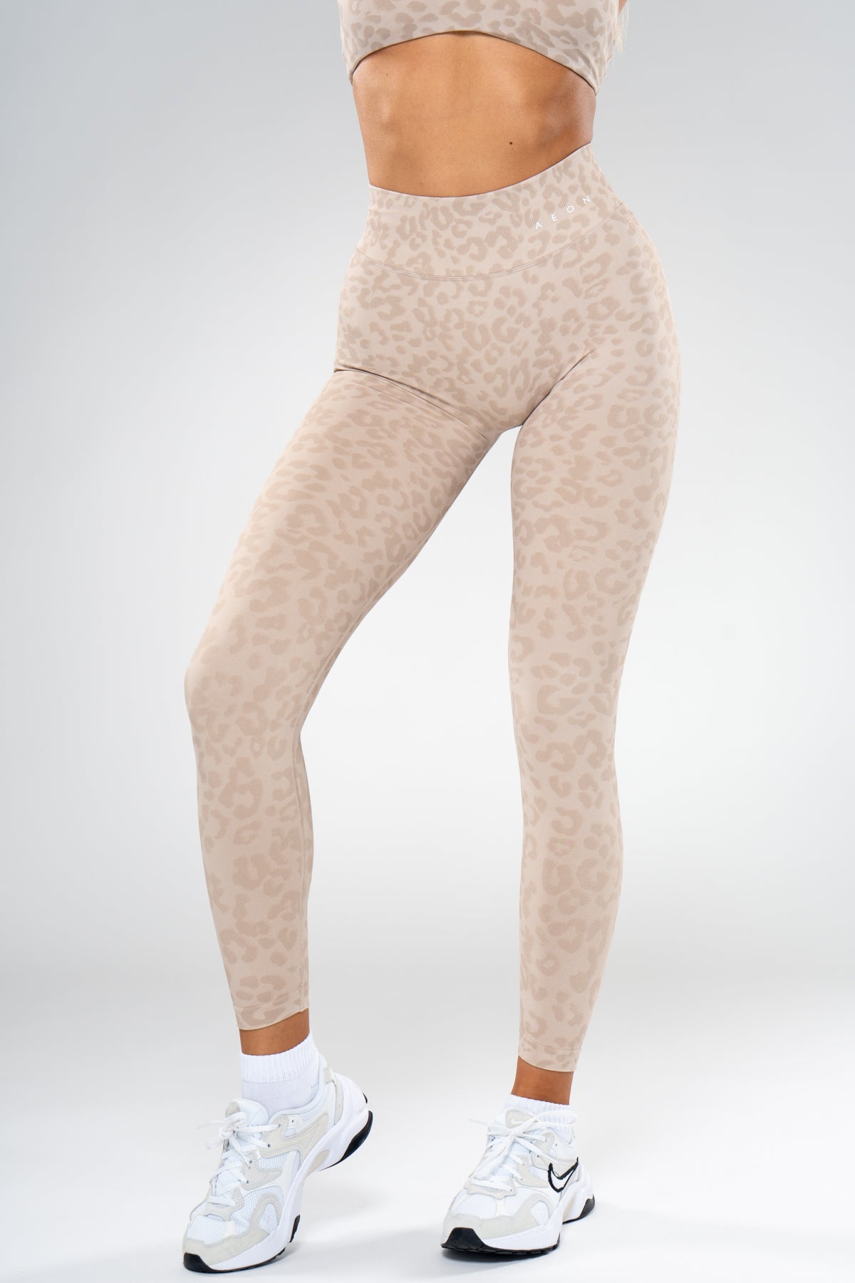 MOTION LEO MID WAIST SCRUNCH LEGÍNY V2