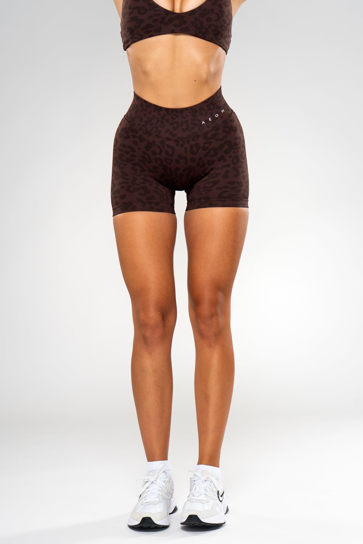 MOTION LEO MID WAIST SCRUNCH ŠORTKY V2