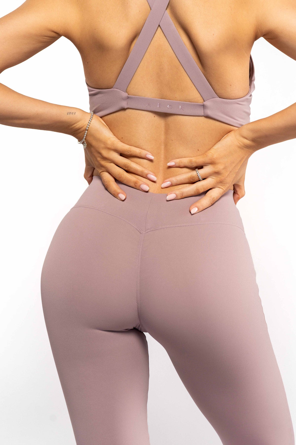 SECOND SKIN V-BACK SCRUNCH FLARED LEGÍNY