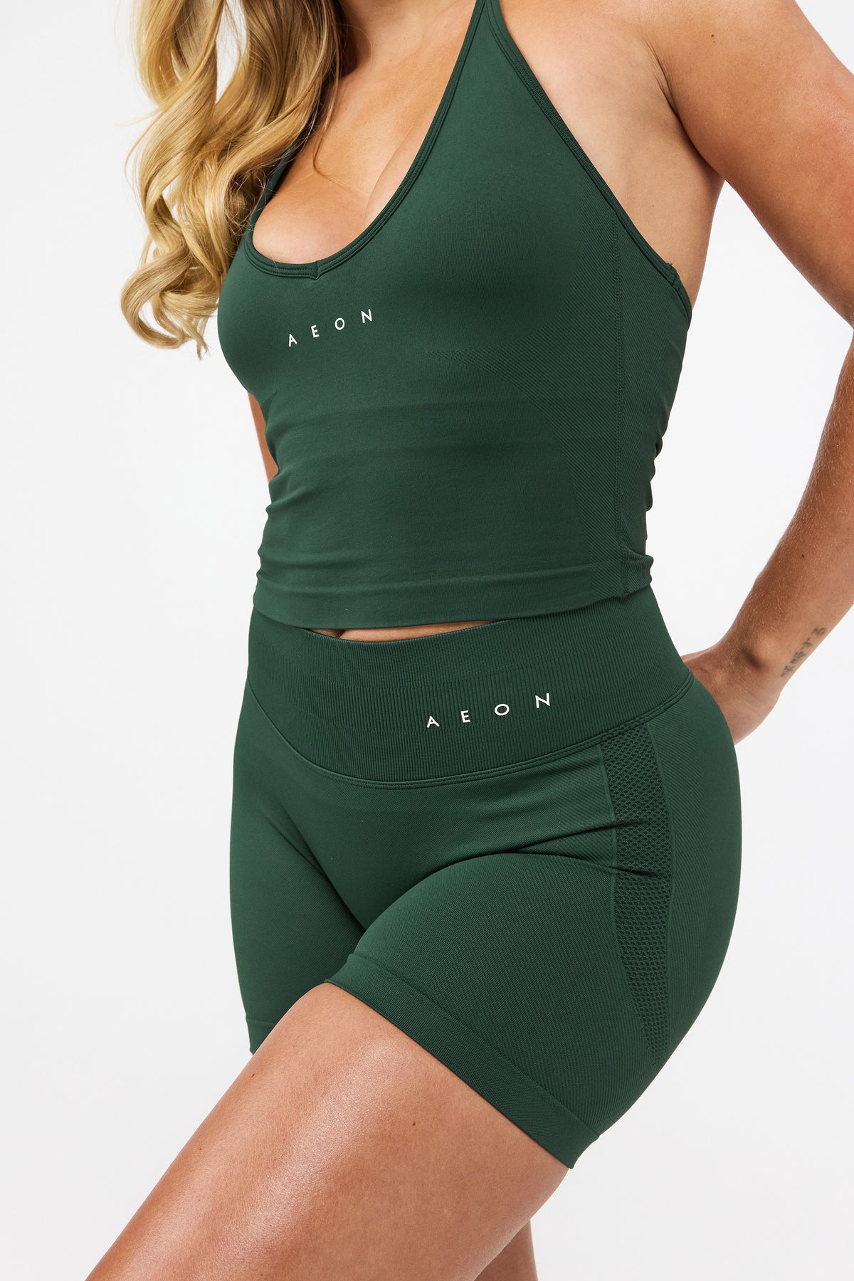 MOTION MID WAIST SCRUNCH ŠORTKY V2