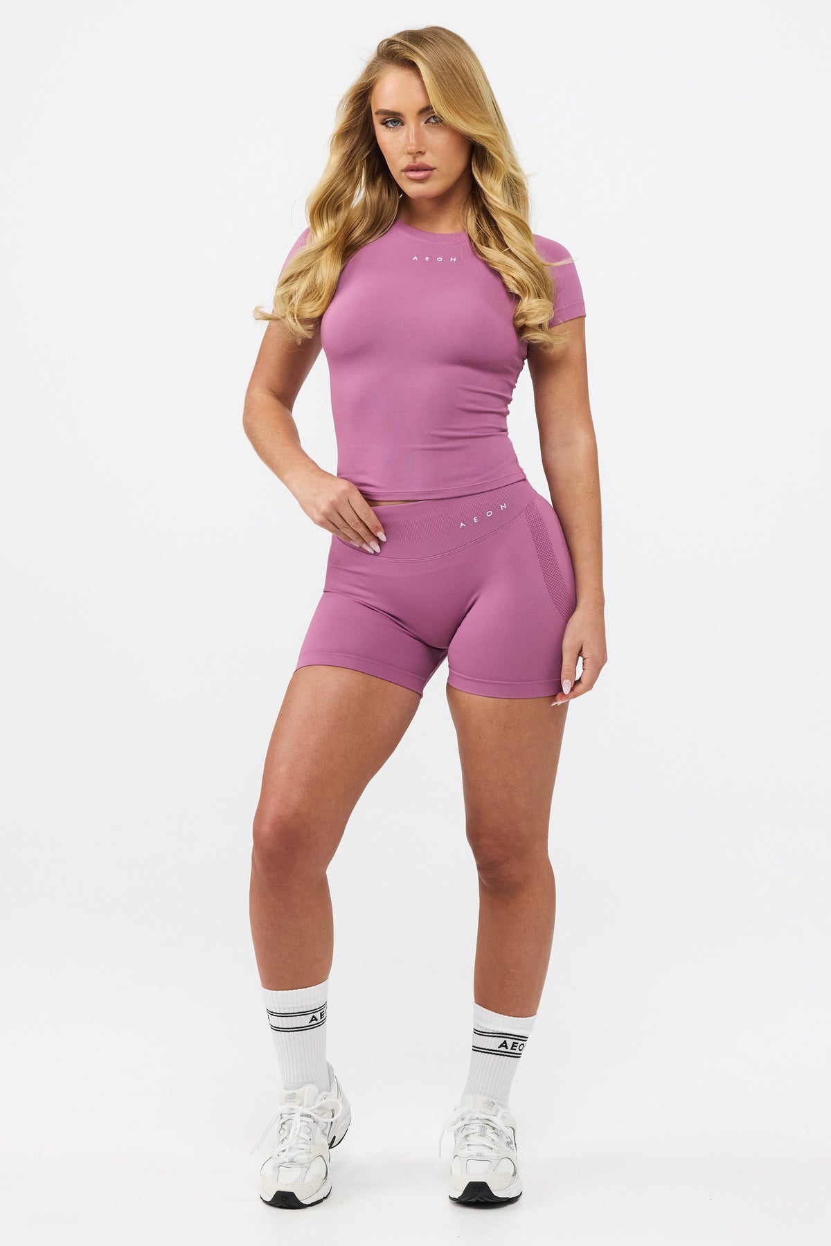 MOTION MID WAIST SCRUNCH ŠORTKY V2