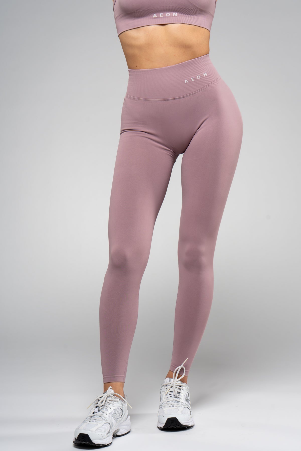 SIGNATURE HIGH WAIST HIDDEN SCRUNCH LEGÍNY