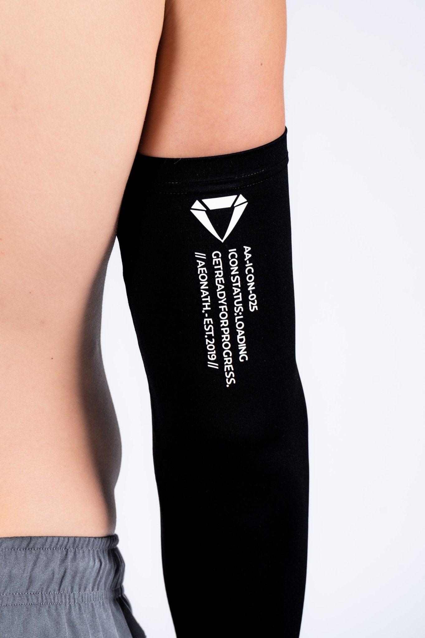 ICON ARM SLEEVE - Aeon Athletics
