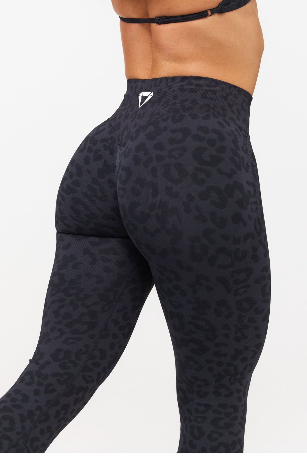 MOTION LEO MID WAIST SCRUNCH FLARED LEGÍNY V2