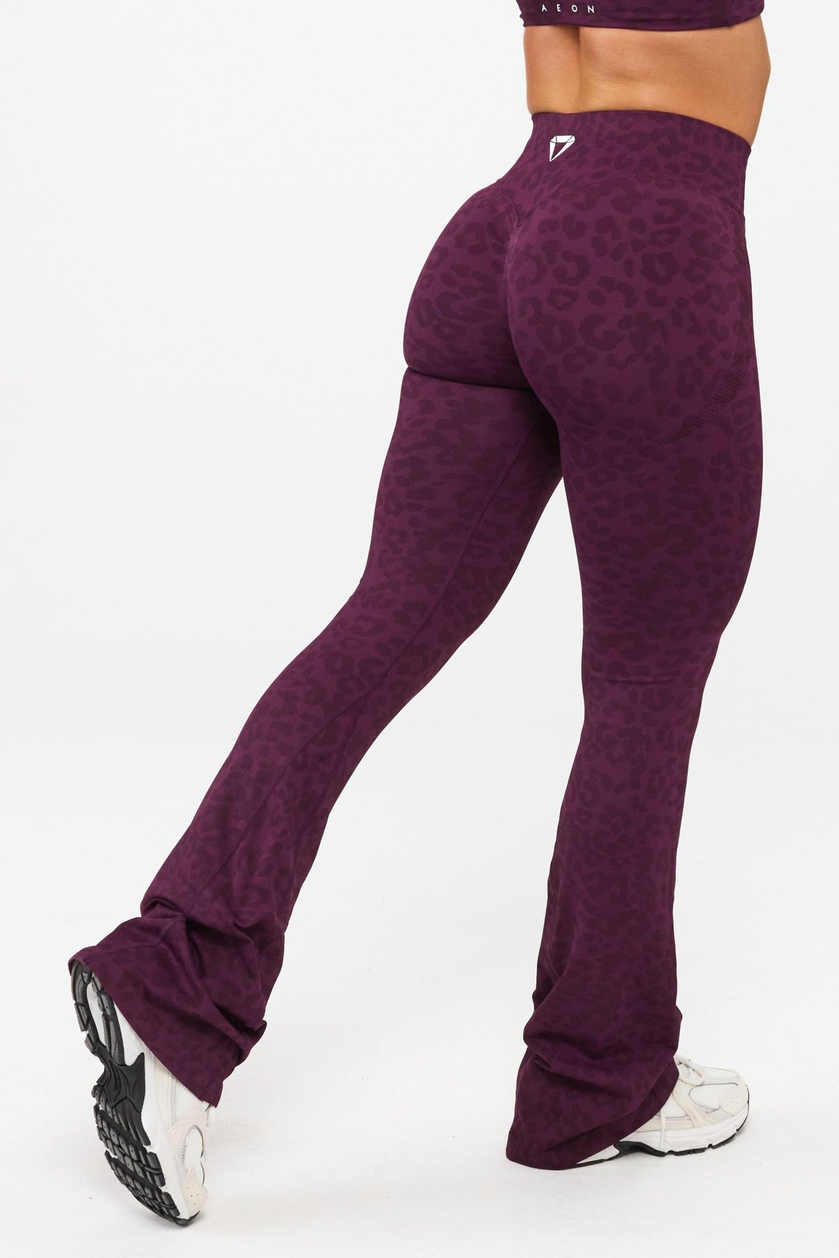 MOTION LEO MID WAIST SCRUNCH FLARED LEGÍNY V2