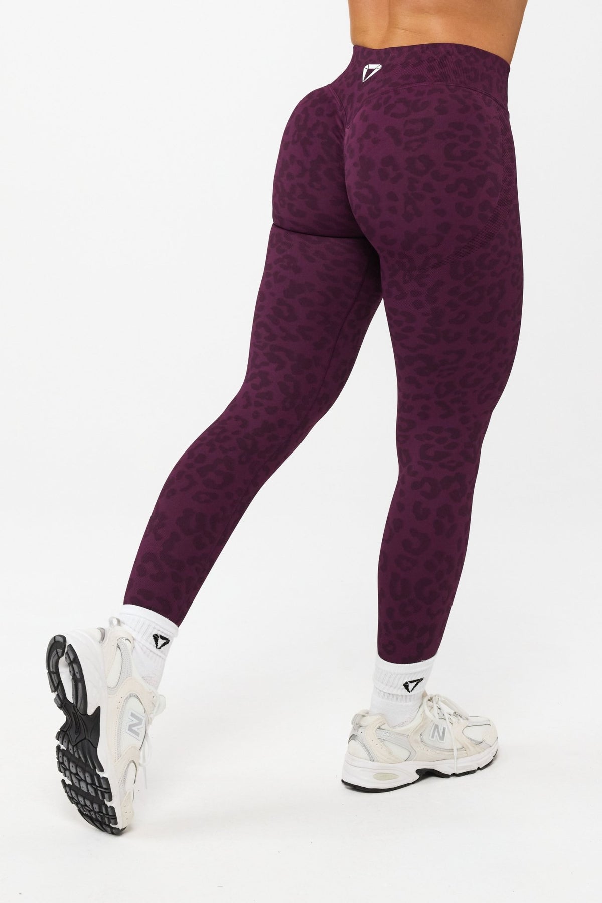 MOTION LEO MID WAIST SCRUNCH LEGÍNY V2