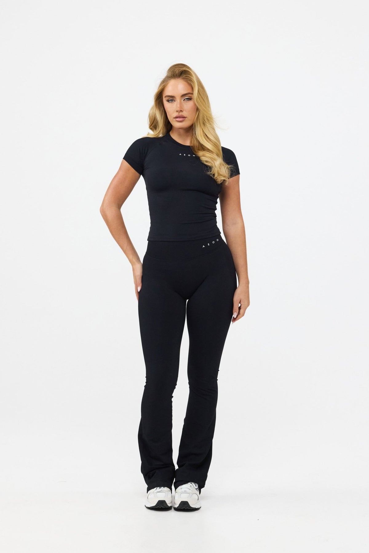 MOTION MID WAIST SCRUNCH FLARED LEGGINGS V2 - Aeon Athletics