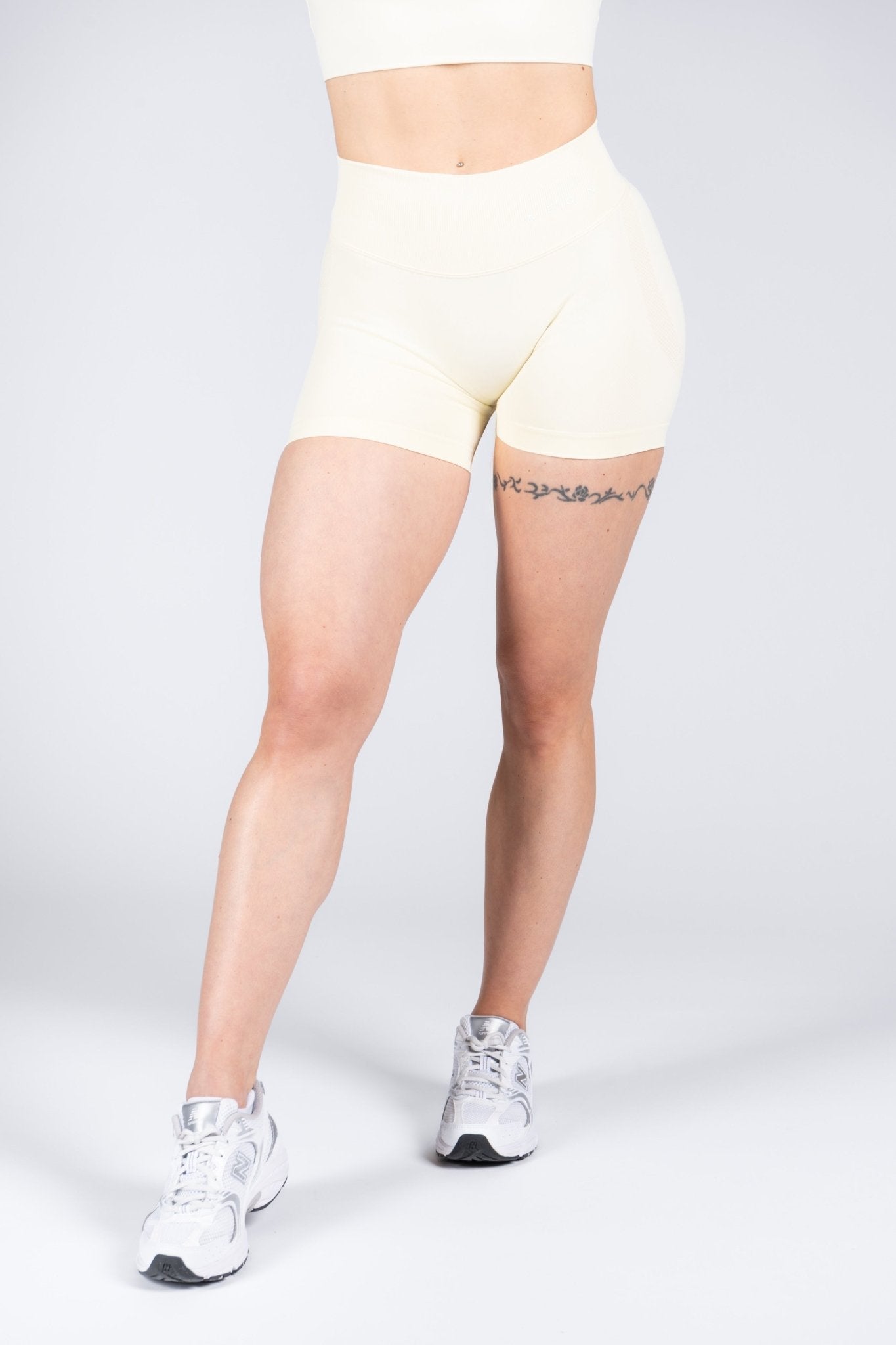 MOTION SEAMLESS SHORTS V2 - Aeon Athletics