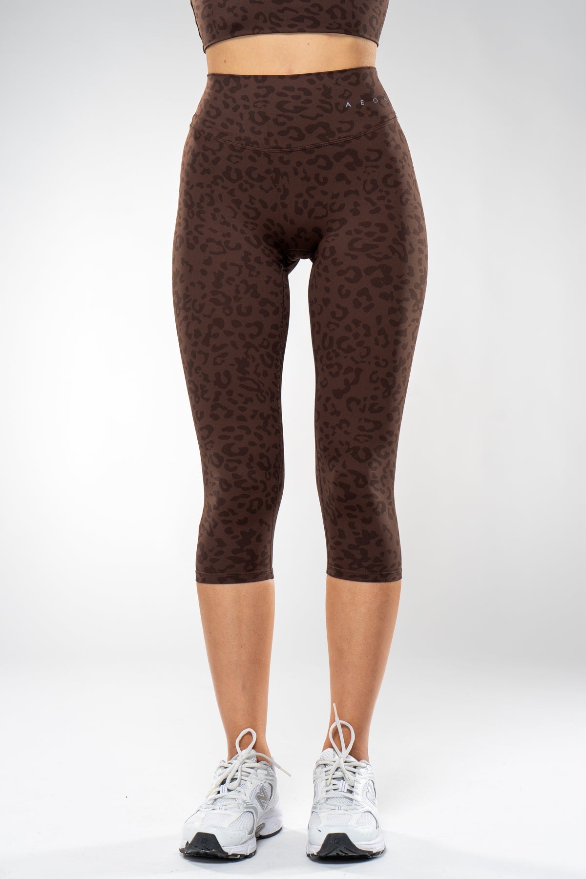 SECOND SKIN SCRUNCH CAPRI LEO LEGGINGS - Aeon Athletics