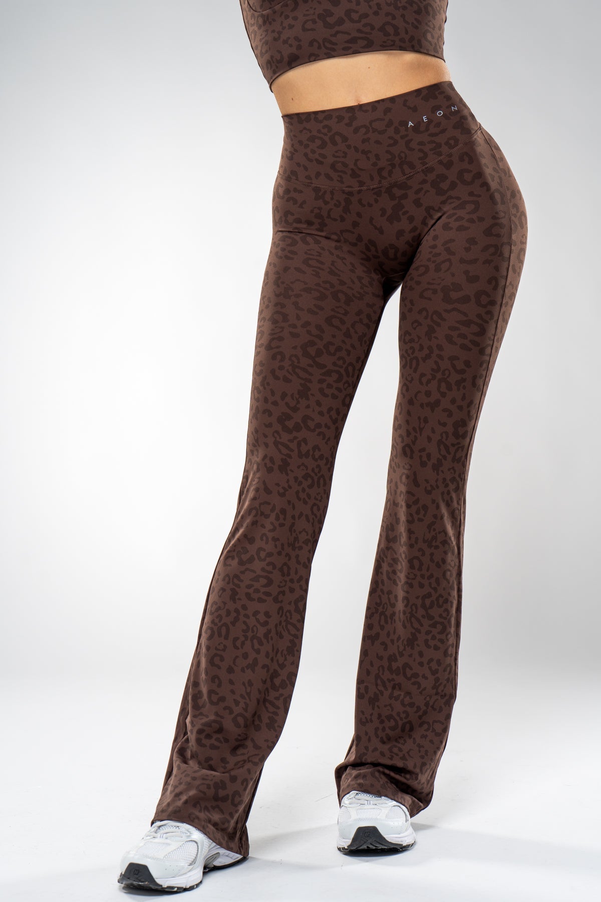SECOND SKIN SCULPT FLARED LEO LEGGINGS - Aeon Athletics