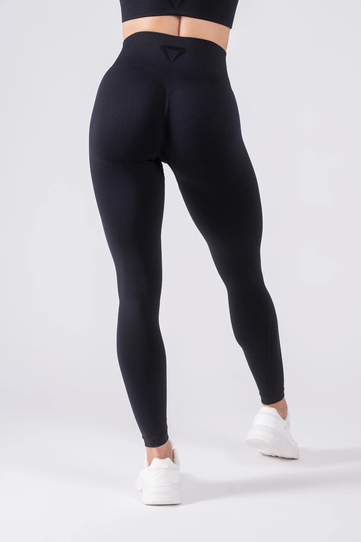 ELEVATE LEGÍNY SET - BLACK (3-KUSY)