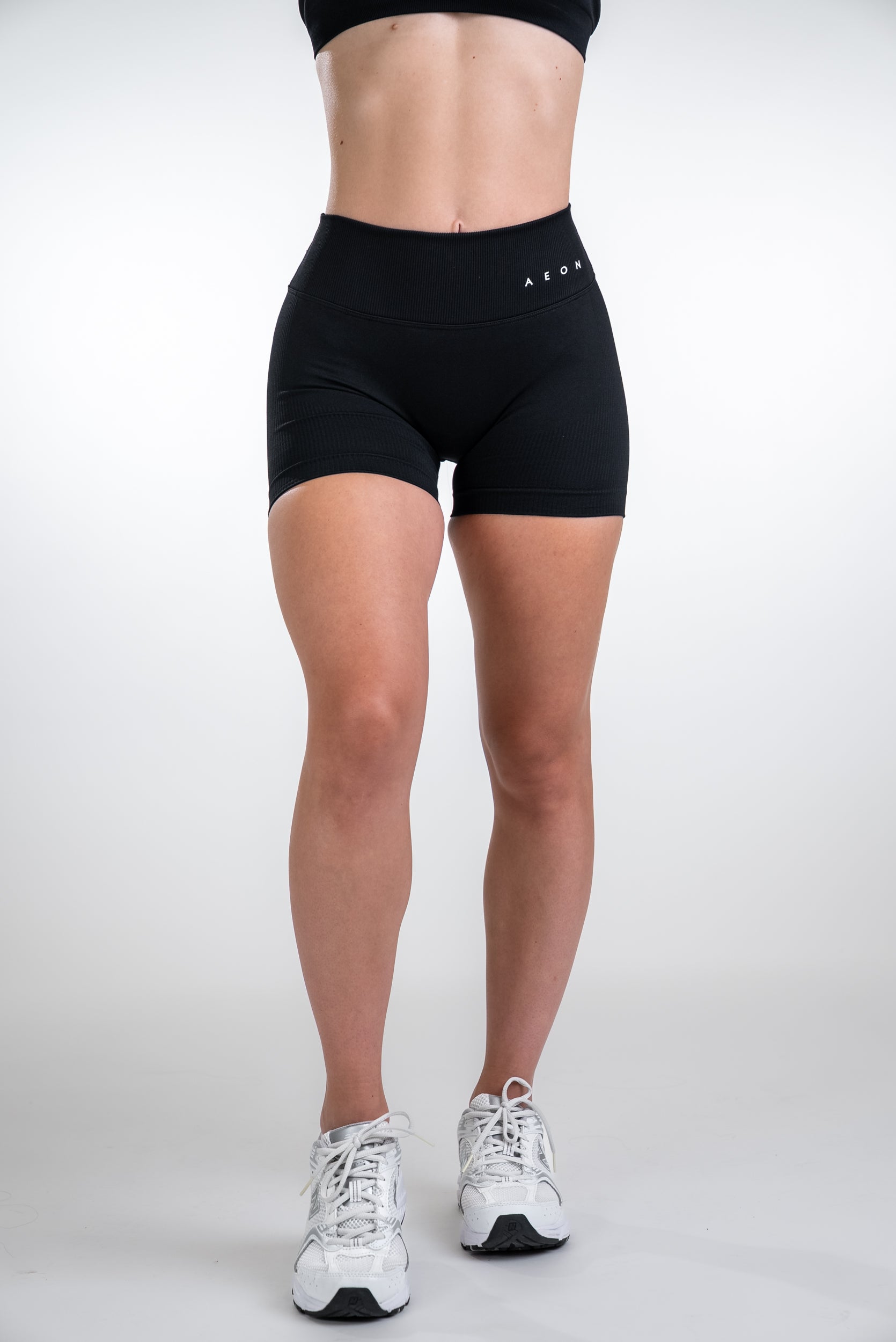 DEFINE V-BACK SCRUNCH ŠORTKY