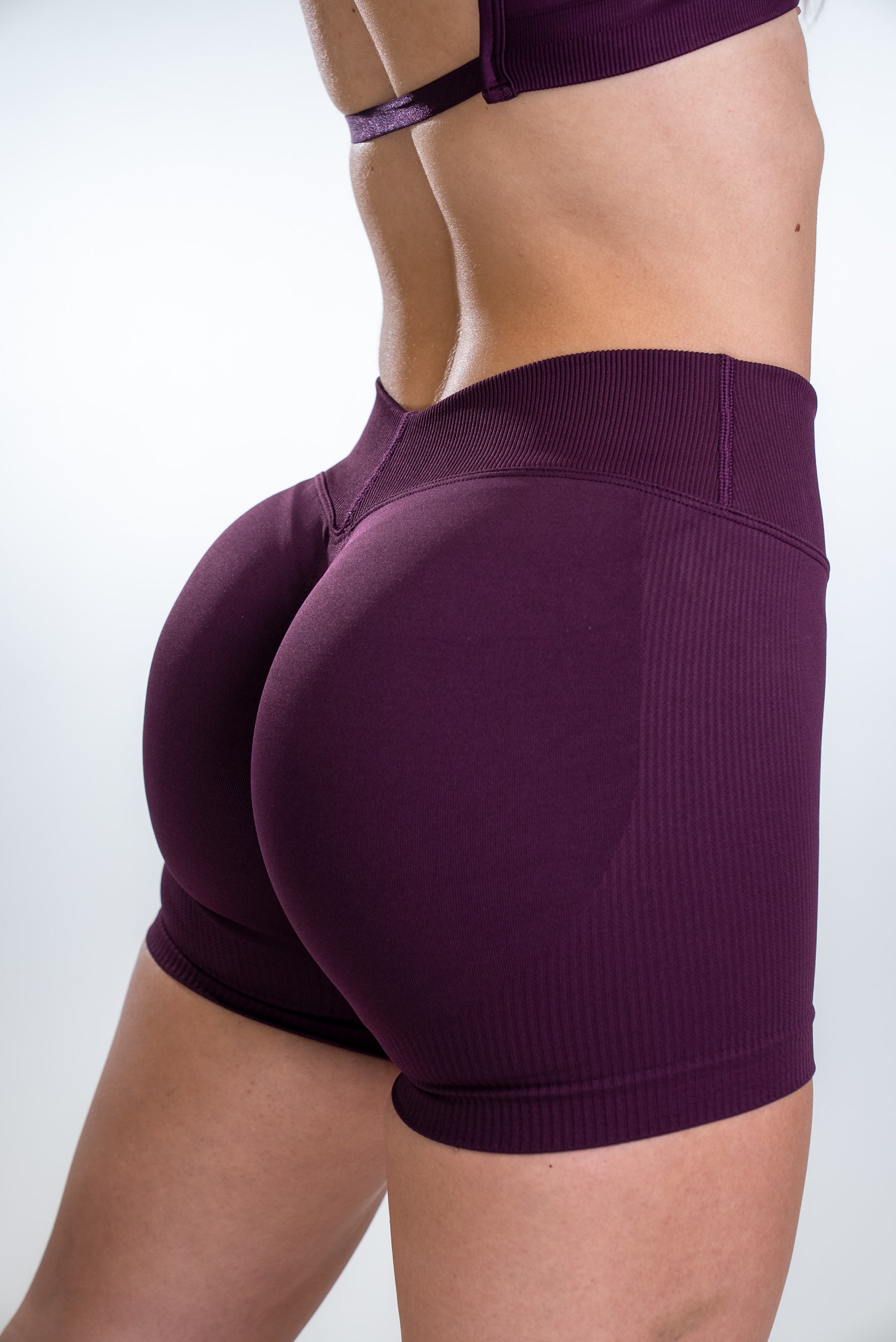 DEFINE V-BACK SCRUNCH ŠORTKY