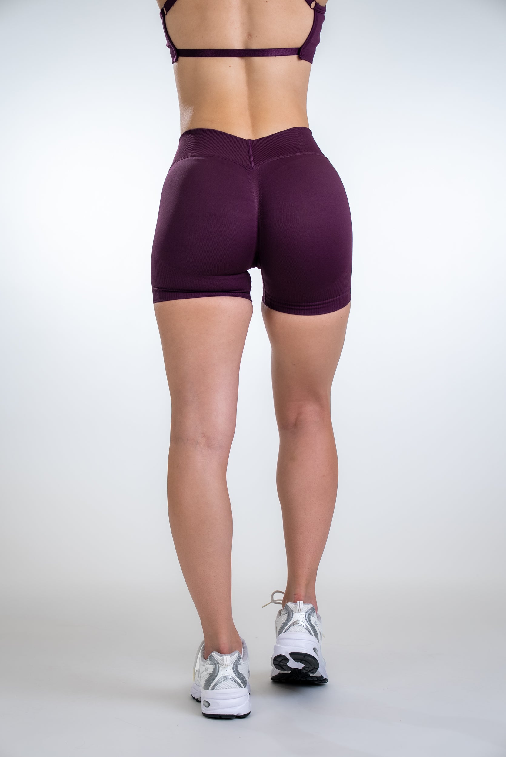 DEFINE V-BACK SCRUNCH ŠORTKY