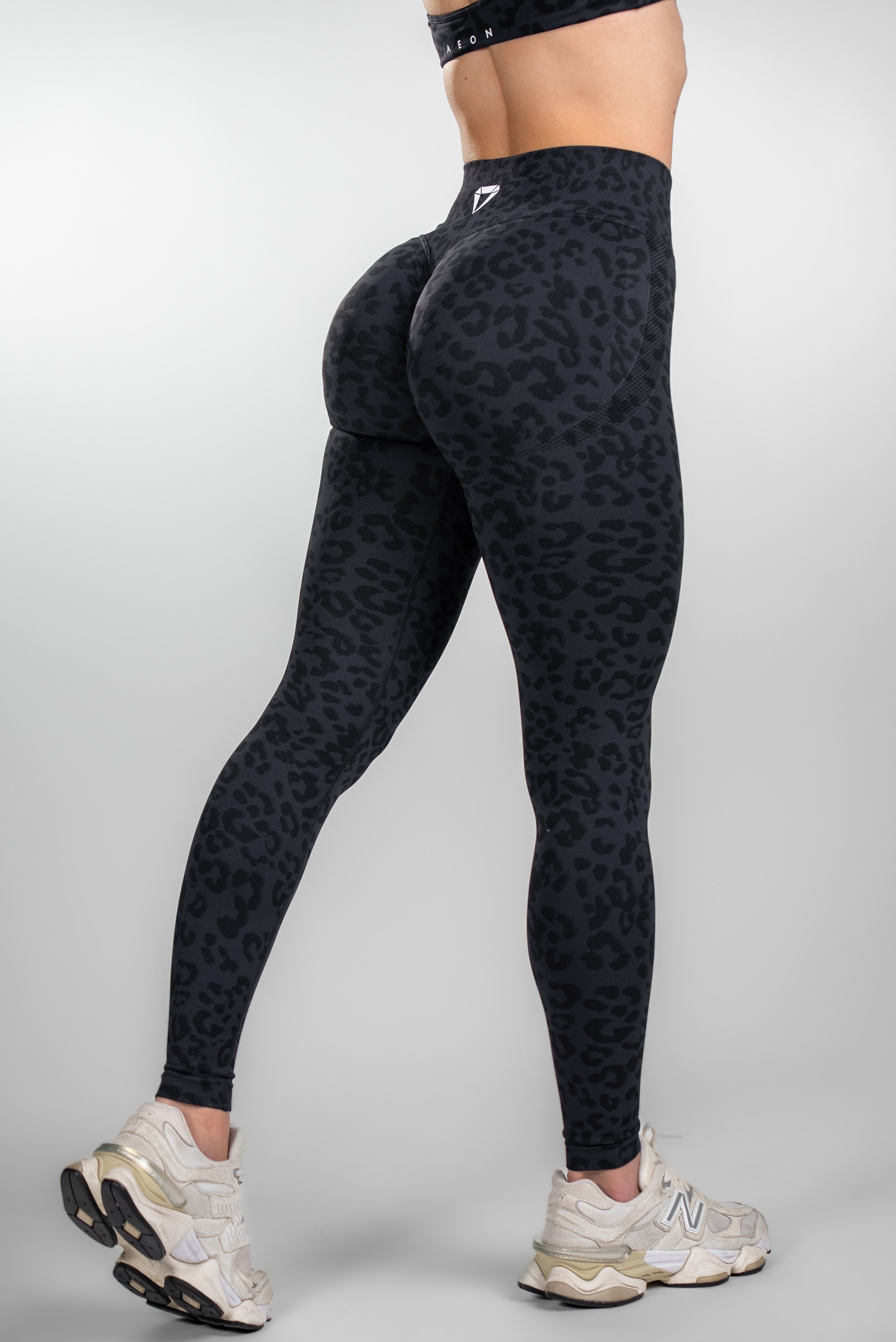 MOTION SET V2 - MIDNIGHT BLACK LEO (3-KUSY)