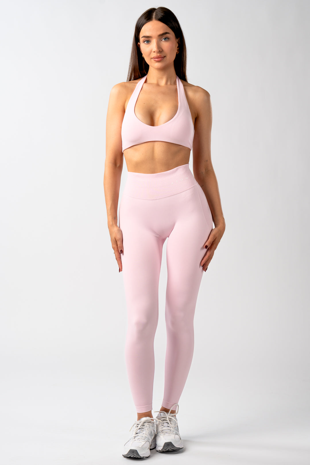 MOTION BEZŠVOVÁ HALTER NECK PODPRSENKA V2