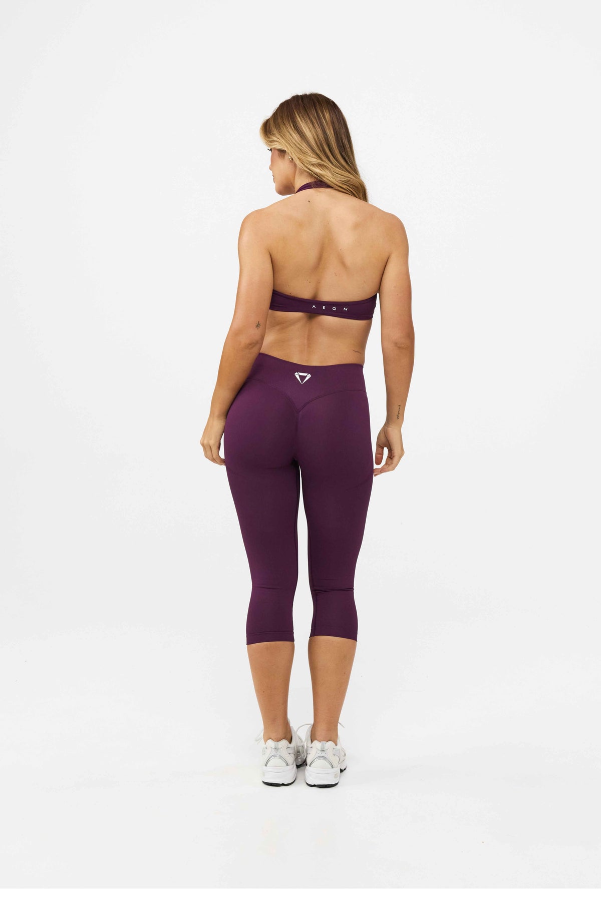 MOTION MID WAIST SCRUNCH CAPRI LEGÍNY V2