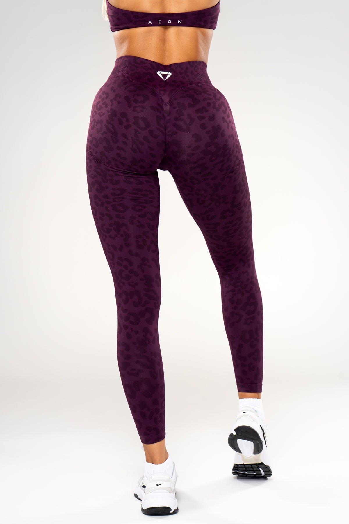 MOTION LEO MID WAIST SCRUNCH LEGÍNY V2
