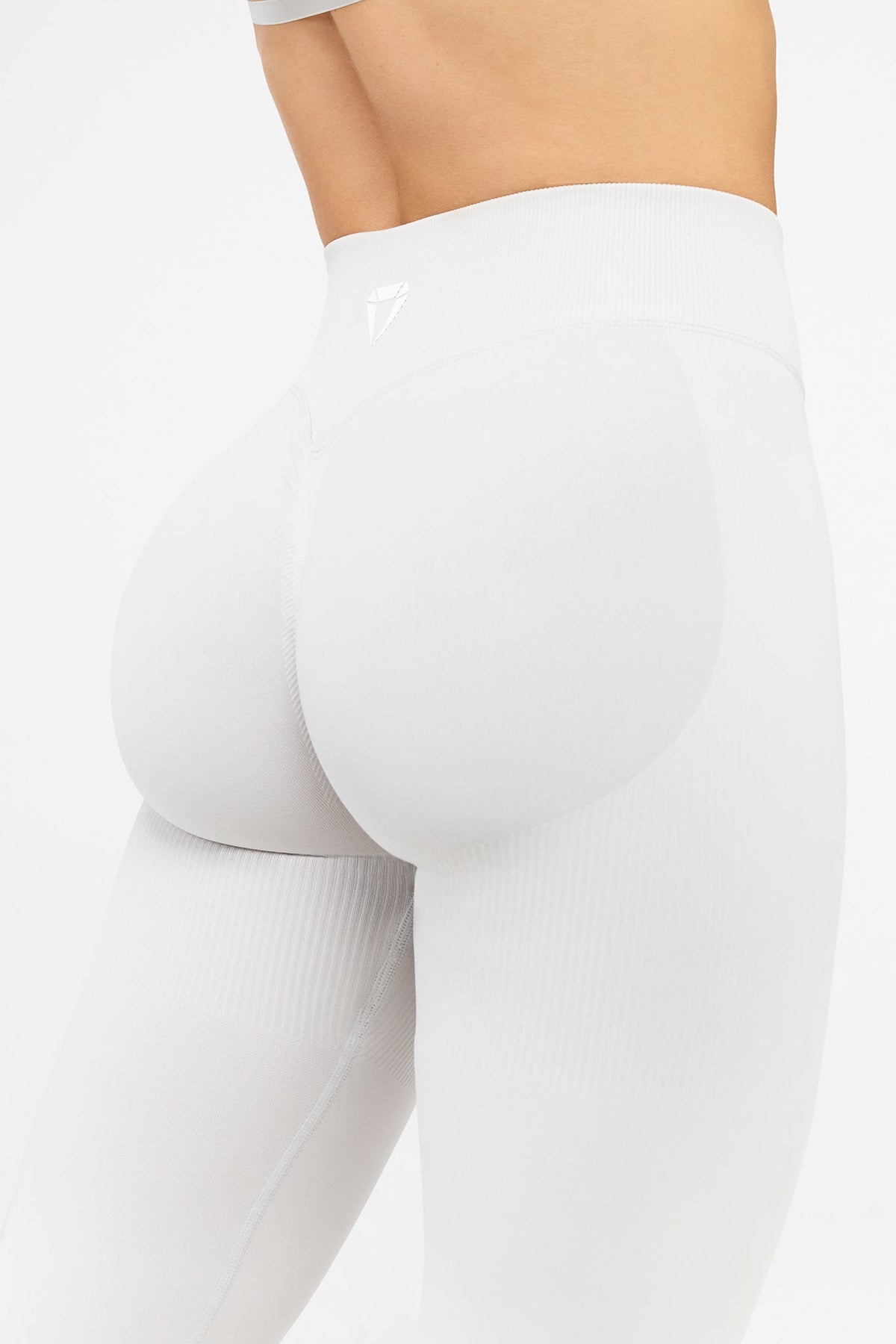 DEFINE SCRUNCH LEGGINGS - Aeon Athletics