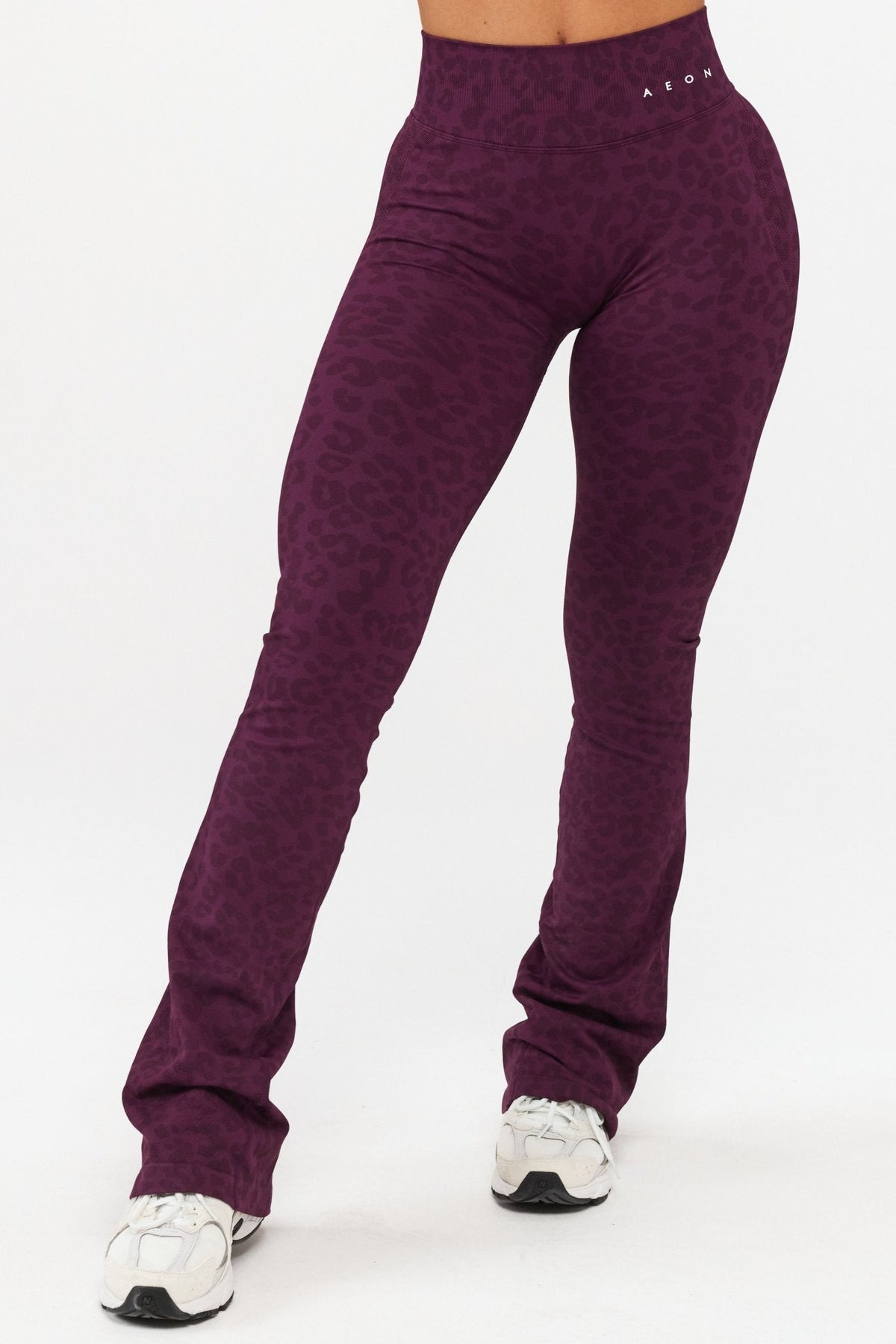 MOTION LEO MID WAIST SCRUNCH FLARED LEGGINGS V2 - Aeon Athletics