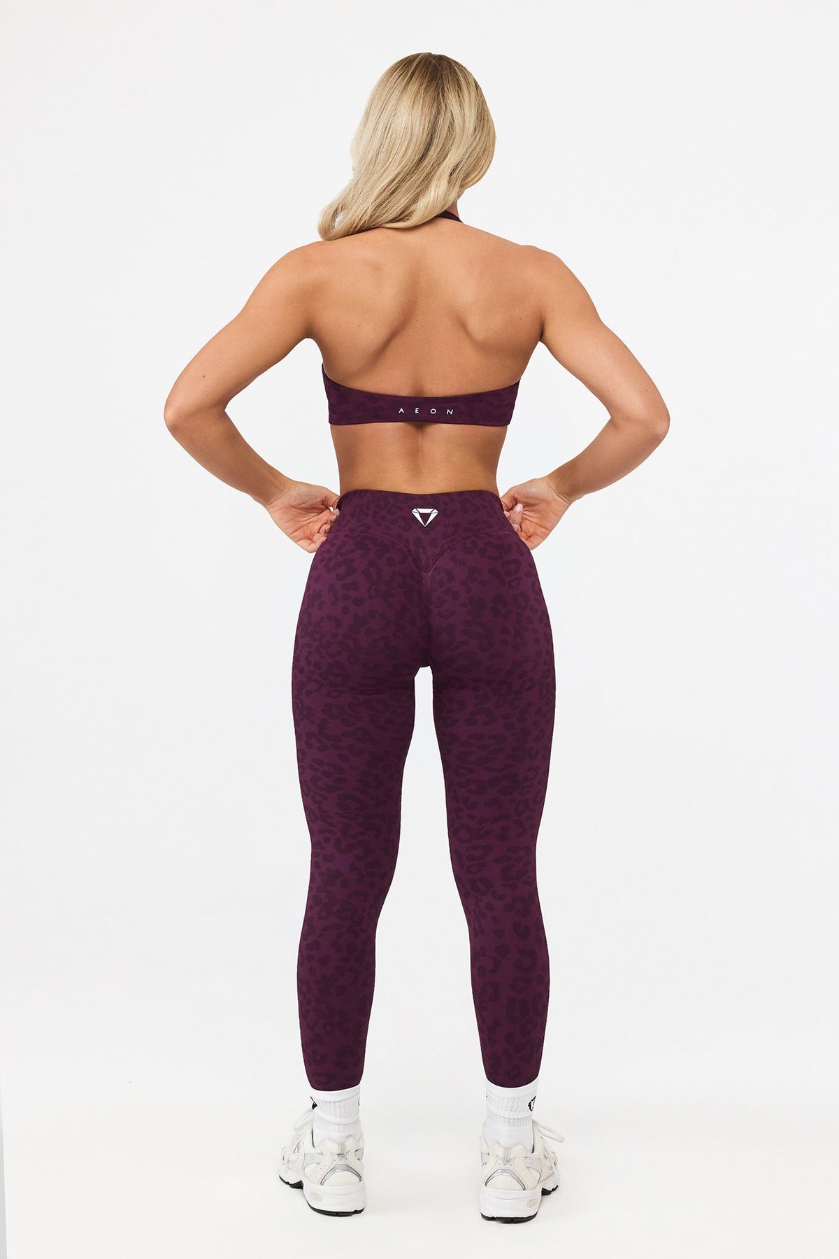 MOTION LEO MID WAIST SCRUNCH LEGGINGS V2 - Aeon Athletics