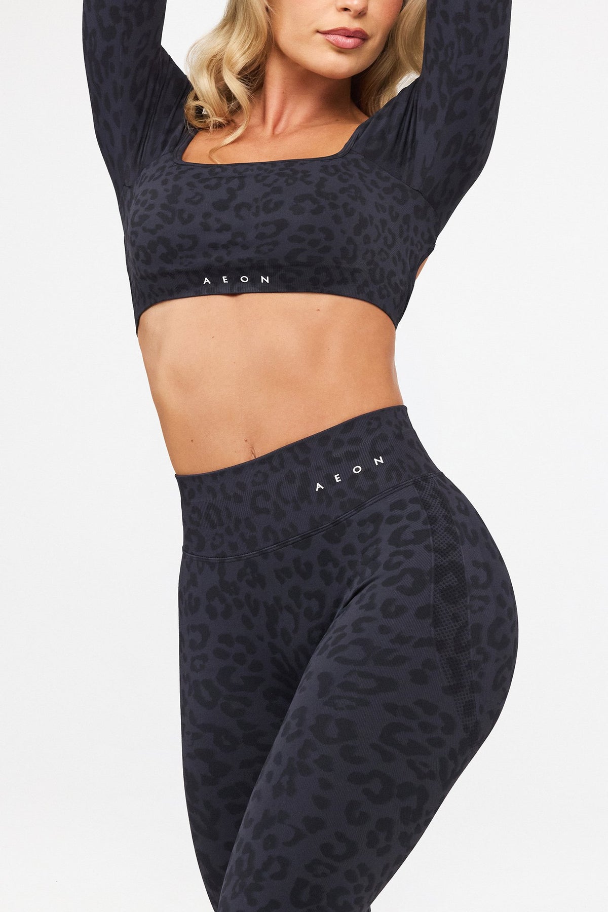 MOTION LEO MID WAIST SCRUNCH FLARED LEGÍNY V2