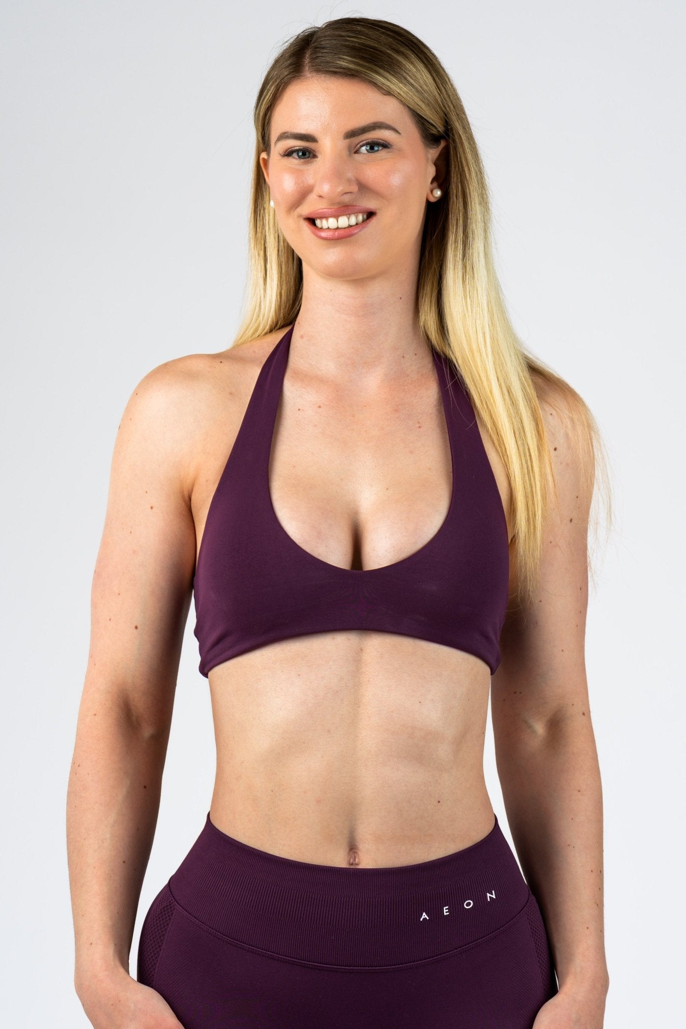 MOTION SEAMLESS HALTER NECK BRA V2 - Aeon Athletics