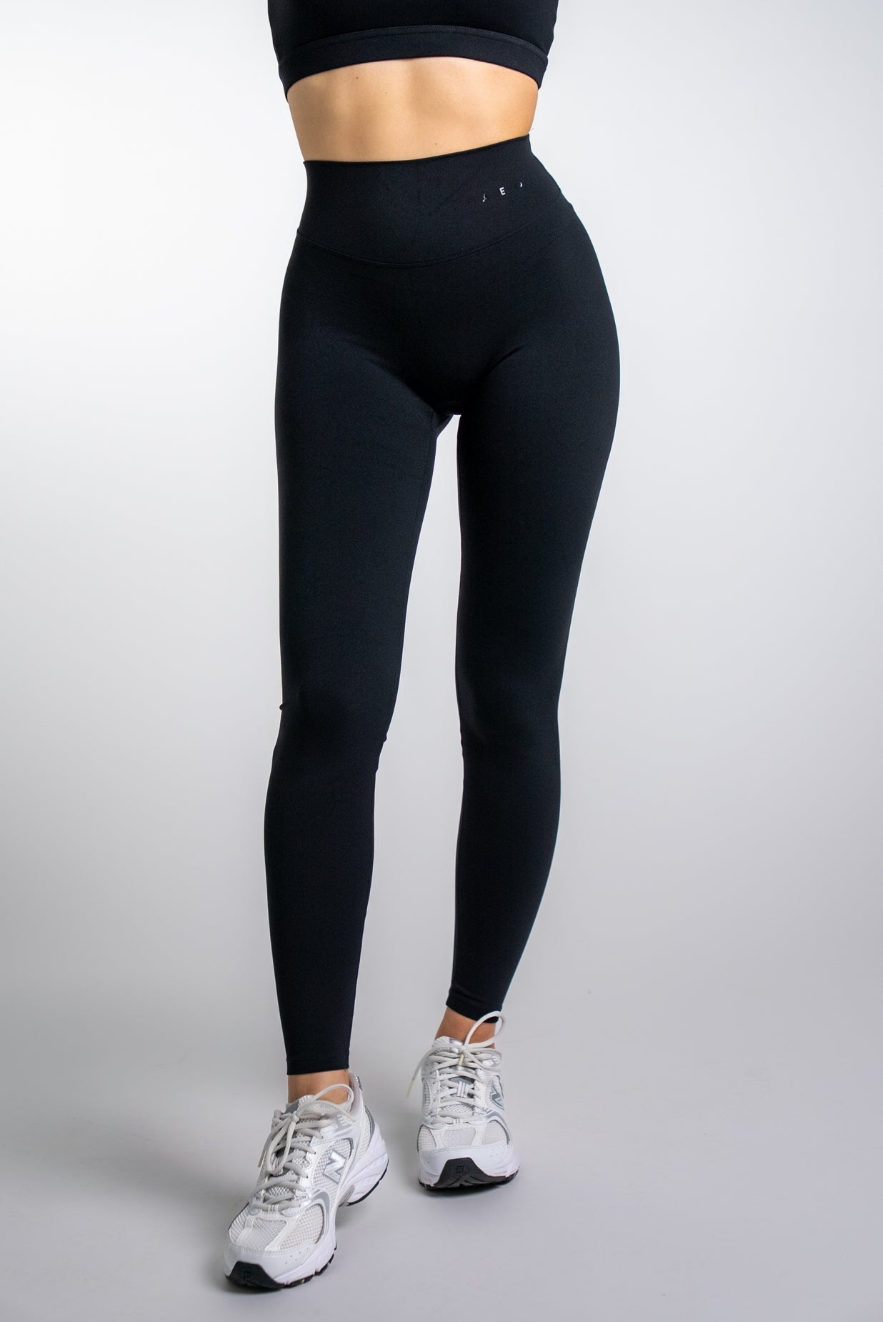 SECOND SKIN SCRUNCH LEGGINGS - Aeon Athletics