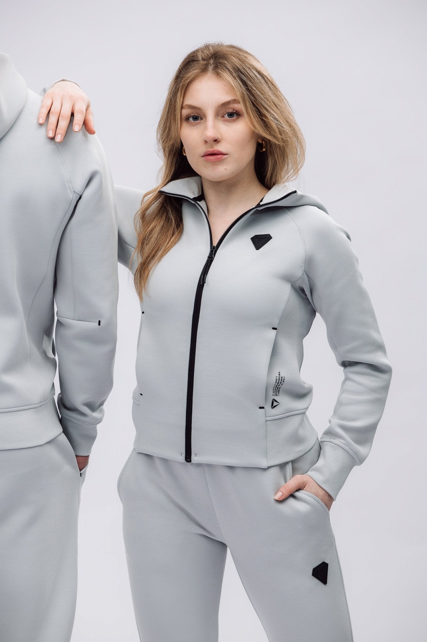 TECHPRO WOMENS TRACKSUIT BUNDLE - WOLF GREY (2 - PIECE) - Aeon Athletics